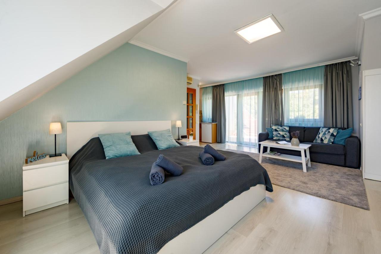 Villa Muzsa Deluxe บาลาตอนฟือเรด ภายนอก รูปภาพ