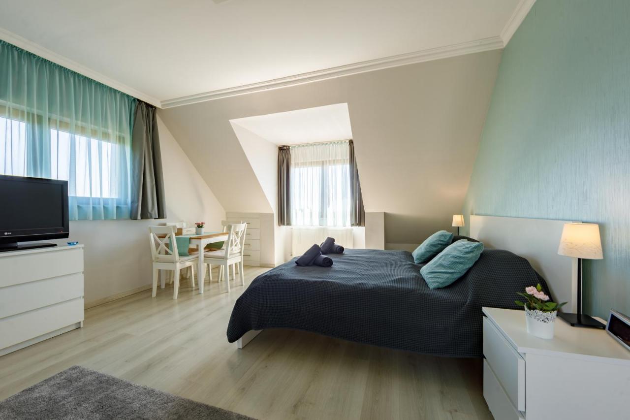 Villa Muzsa Deluxe บาลาตอนฟือเรด ภายนอก รูปภาพ