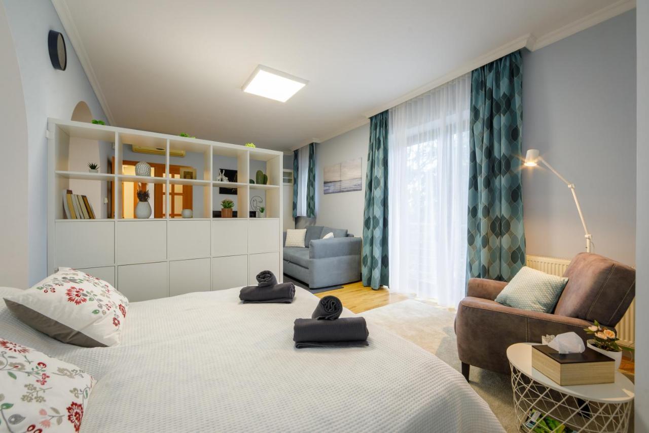 Villa Muzsa Deluxe บาลาตอนฟือเรด ภายนอก รูปภาพ