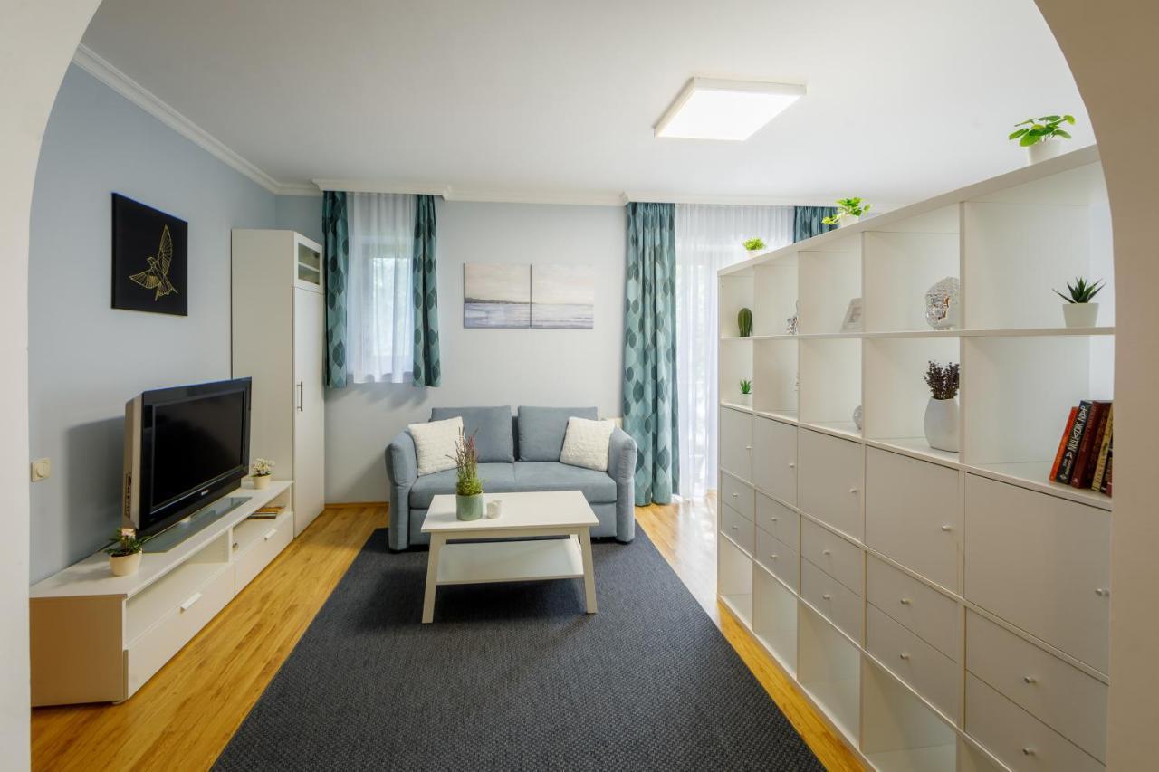Villa Muzsa Deluxe บาลาตอนฟือเรด ภายนอก รูปภาพ