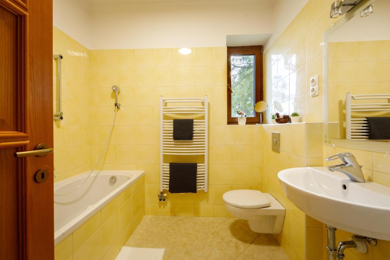 Villa Muzsa Deluxe บาลาตอนฟือเรด ภายนอก รูปภาพ