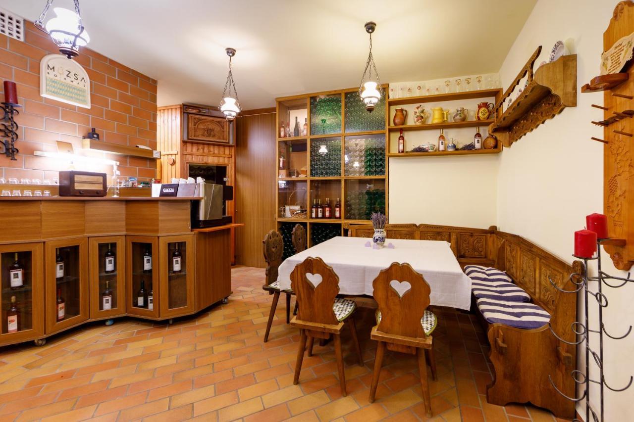 Villa Muzsa Deluxe บาลาตอนฟือเรด ภายนอก รูปภาพ